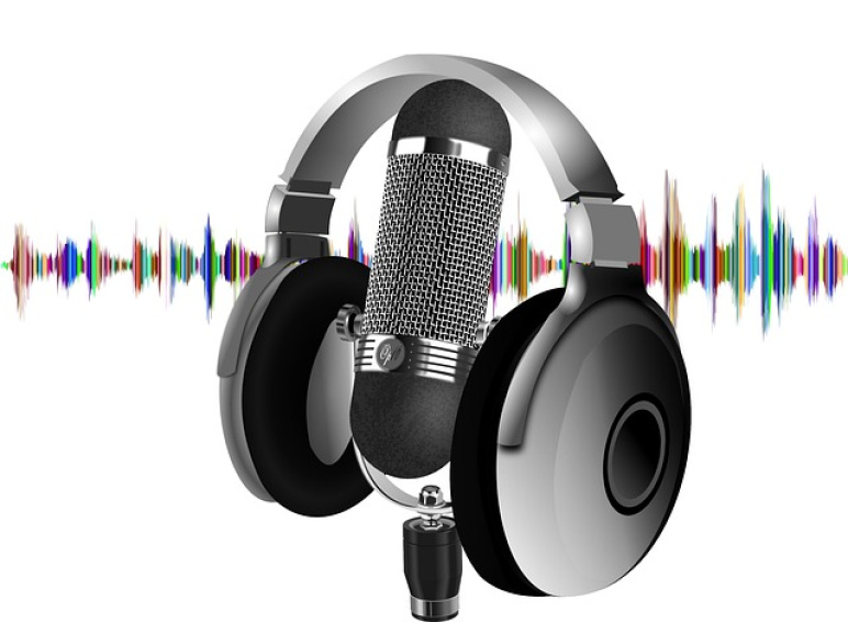 MEDGYESSY LÁSZLÓ kollégánkkal készült podcast a KÁROLI RÁDIÓBAN